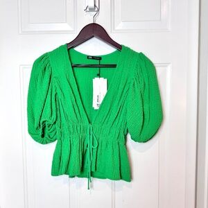 NWT Zara Green Textured Tie Deep V Short Sleeve Blouse Size S